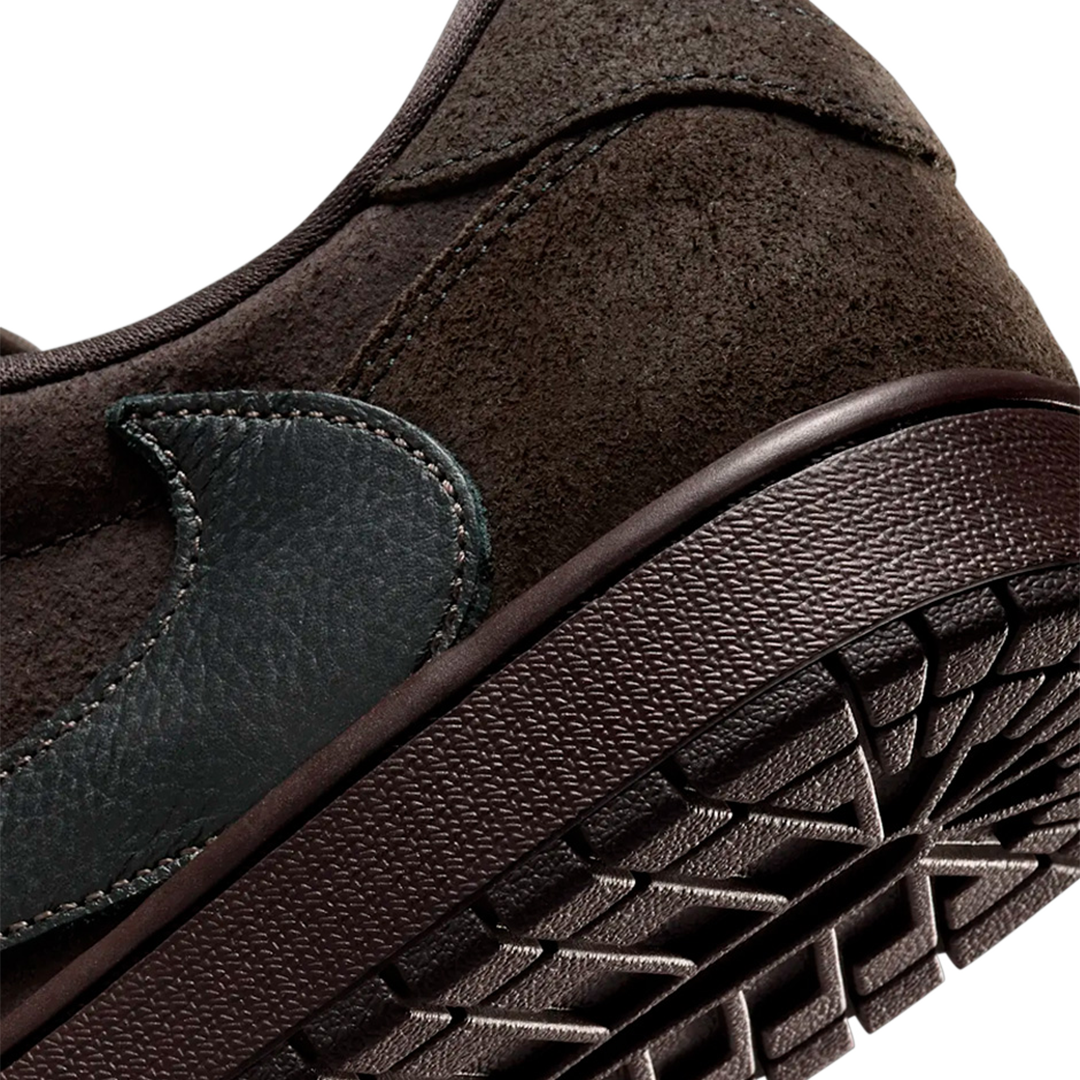 TENIS AIR JORDAN 1 LOW OG TRAVIS SCOTT VELVET BROWN