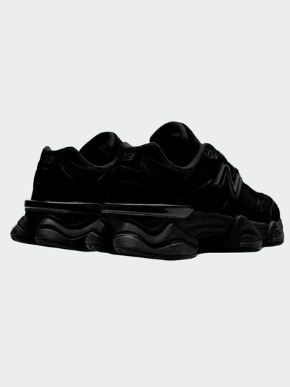 TENIS NEW BALANCE 9060 TRIPLE BLACK LEATHER
