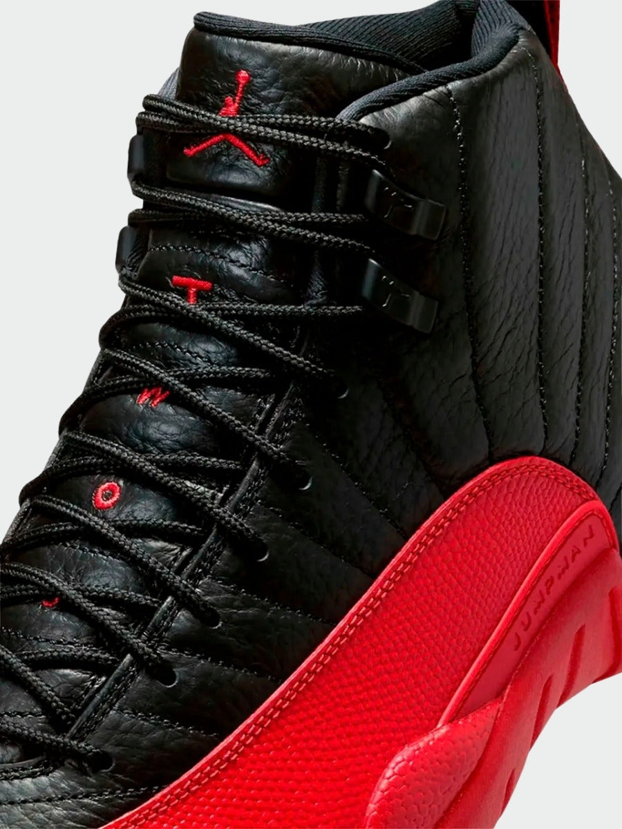 TENIS JORDAN 12 FLU GAME 2025