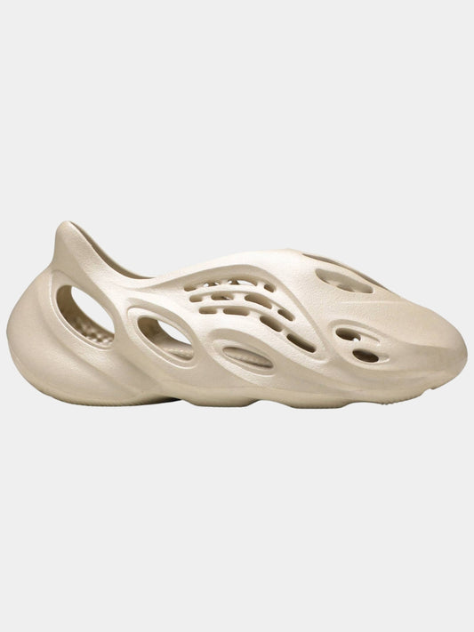 TENIS YEEZY FOAM RNNR SAND