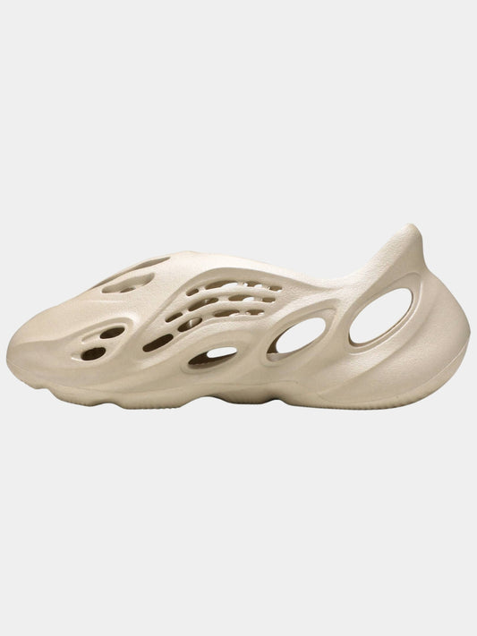 TENIS YEEZY FOAM RNNR SAND