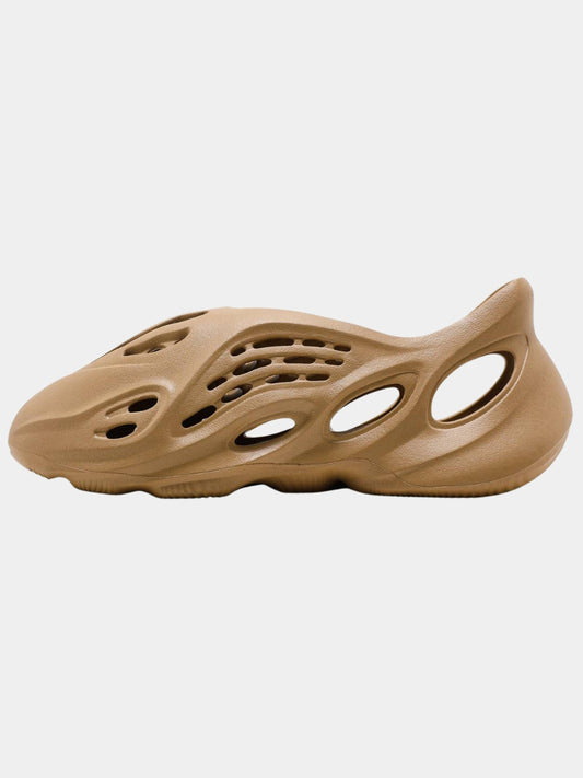 TENIS YEEZY FOAM RNNR OCHRE