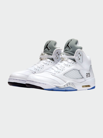 TENIS JORDAN 5 WHITE METALLIC 2026