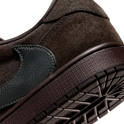 TENIS AIR JORDAN 1 LOW OG TRAVIS SCOTT VELVET BROWN