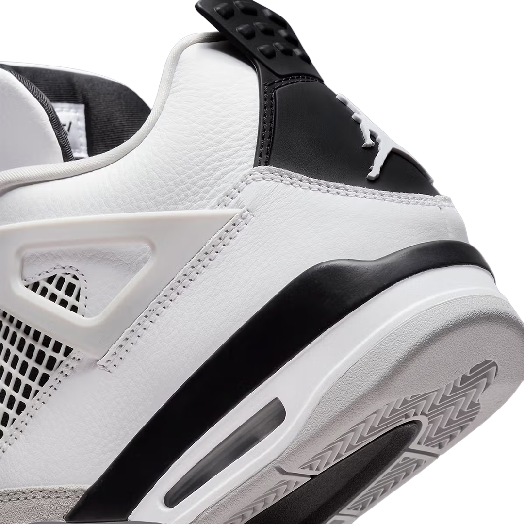 Tenis Jordan 4 Military Black